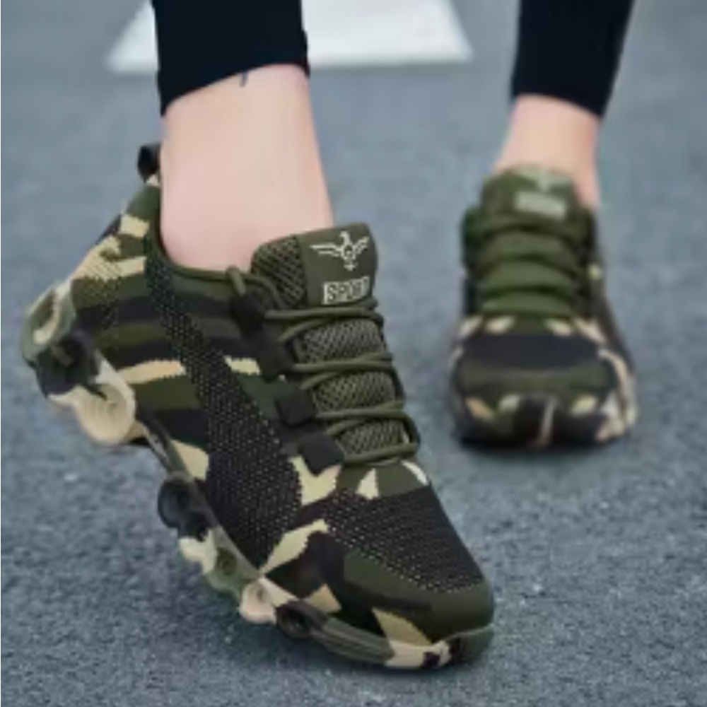 Camouflage Athletic Sneakers women’s size 7.5